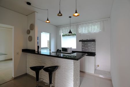Casa para alugar com 140m², 3 quartos e 2 vagasCozinha