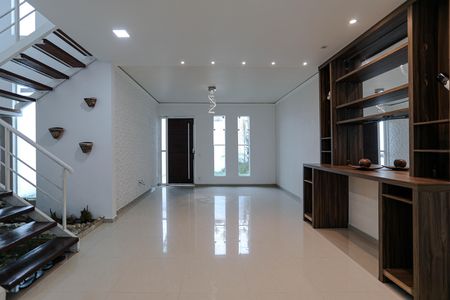 Casa para alugar com 140m², 3 quartos e 2 vagasSala