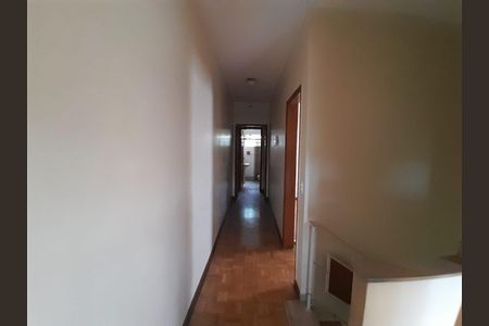 Casa à venda com 370m², 3 quartos e 6 vagas