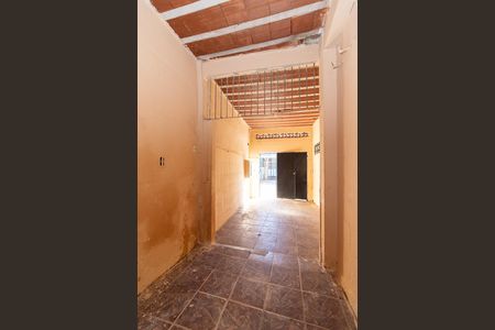 Garagem de casa para alugar com 2 quartos, 80m² em Realengo, Rio de Janeiro