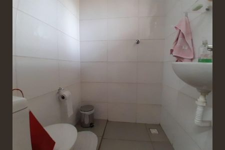 Casa à venda com 270m², 3 quartos e 2 vagas