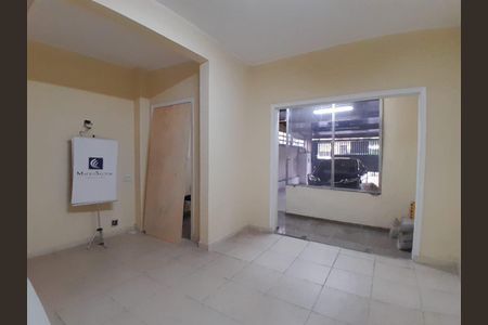 Casa à venda com 270m², 3 quartos e 2 vagas