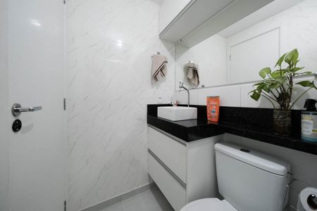 Banheiro de apartamento para alugar com 2 quartos, 44m² em Vila Cosmopolita, São Paulo