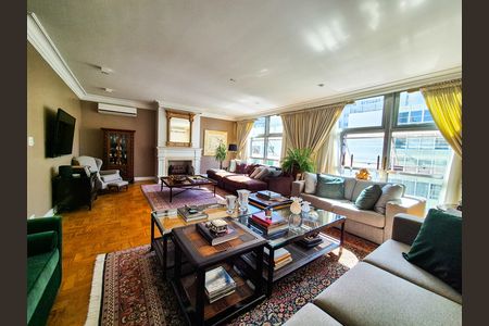 Apartamento à venda com 257m², 3 quartos e 2 vagas Apartamento à venda com 257m², 3 quartos e 2 vagasSala