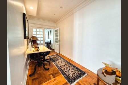 Apartamento à venda com 257m², 3 quartos e 2 vagas Apartamento à venda com 257m², 3 quartos e 2 vagasAntessala dos Quartos