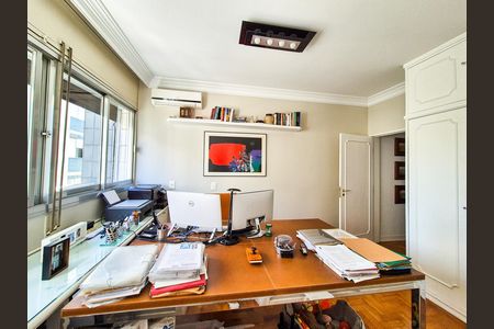 Apartamento à venda com 257m², 3 quartos e 2 vagas Apartamento à venda com 257m², 3 quartos e 2 vagasSuíte 1