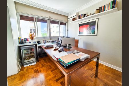 Apartamento à venda com 257m², 3 quartos e 2 vagas Apartamento à venda com 257m², 3 quartos e 2 vagasSuíte 1
