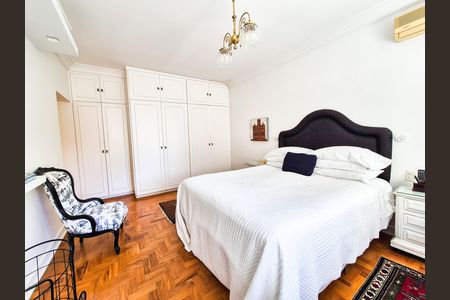 Apartamento à venda com 257m², 3 quartos e 2 vagas Apartamento à venda com 257m², 3 quartos e 2 vagasSuíte 3