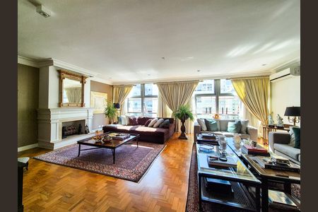 Apartamento à venda com 257m², 3 quartos e 2 vagas Apartamento à venda com 257m², 3 quartos e 2 vagasSala