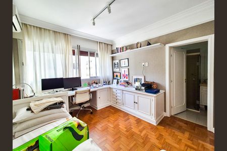 Apartamento à venda com 257m², 3 quartos e 2 vagas Apartamento à venda com 257m², 3 quartos e 2 vagasSuíte 2
