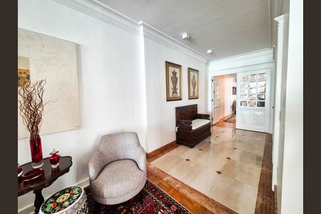 Apartamento à venda com 257m², 3 quartos e 2 vagas Apartamento à venda com 257m², 3 quartos e 2 vagasSala