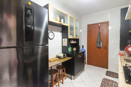 Apartamento para alugar com 75m², 2 quartos e 1 vaga Apartamento para alugar com 75m², 2 quartos e 1 vagaCozinha e Área de Serviço