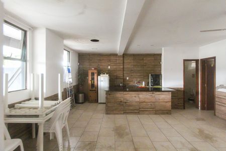 Apartamento para alugar com 75m², 2 quartos e 1 vaga Apartamento para alugar com 75m², 2 quartos e 1 vagaÁrea comum - Salão de festas