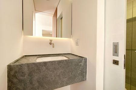 Apartamento à venda com 90m², 2 quartos e sem vaga Apartamento à venda com 90m², 2 quartos e sem vagaBanheiro