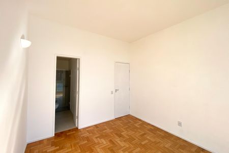 Suite 1 de apartamento à venda com 2 quartos, 90m² em Funcionários, Belo Horizonte