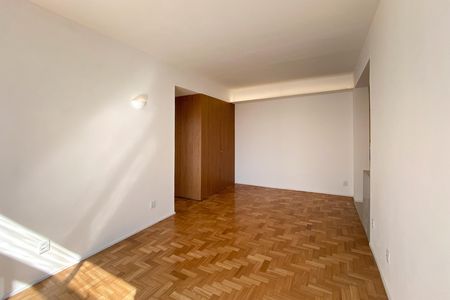 Apartamento à venda com 90m², 2 quartos e sem vaga Apartamento à venda com 90m², 2 quartos e sem vagaSala
