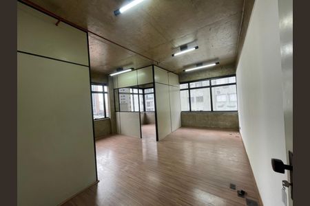 Apartamento à venda com 30m², 1 quarto e 1 vaga