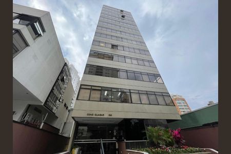 Apartamento à venda com 30m², 1 quarto e 1 vaga