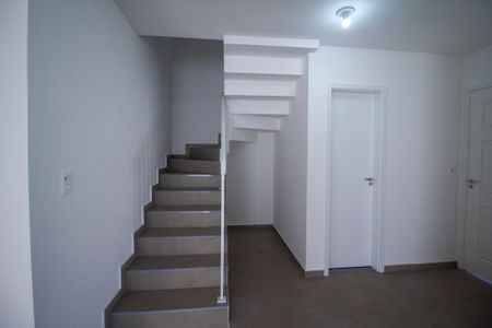 Casa de condomínio para alugar com 115m², 3 quartos e 2 vagas Casa de condomínio para alugar com 115m², 3 quartos e 2 vagasSala