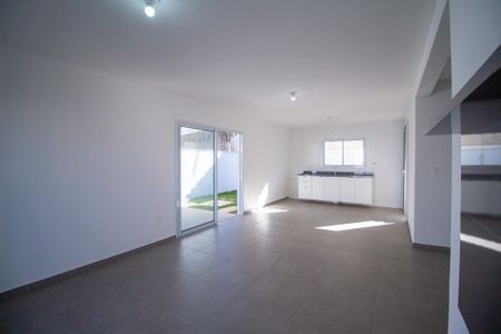 Sala de casa de condomínio para alugar com 3 quartos, 115m² em Green Valley - Lotus -, Votorantim