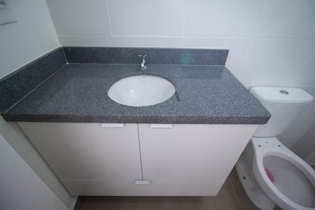 Casa de condomínio para alugar com 115m², 3 quartos e 2 vagas Casa de condomínio para alugar com 115m², 3 quartos e 2 vagasBanheiro