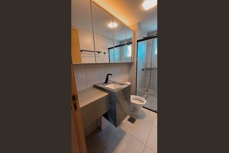 Apartamento para alugar com 63m², 2 quartos e 1 vaga Apartamento para alugar com 63m², 2 quartos e 1 vagaBanheiro