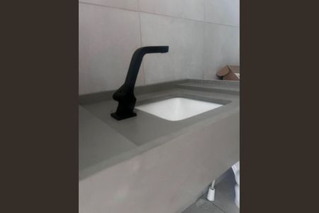 Apartamento para alugar com 63m², 2 quartos e 1 vaga Apartamento para alugar com 63m², 2 quartos e 1 vagaBanheiro