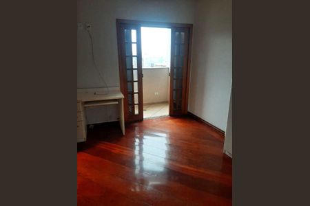 Casa à venda com 250m², 12 quartos e 6 vagas