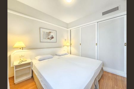 Apartamento à venda com 30m², 1 quarto e 1 vaga