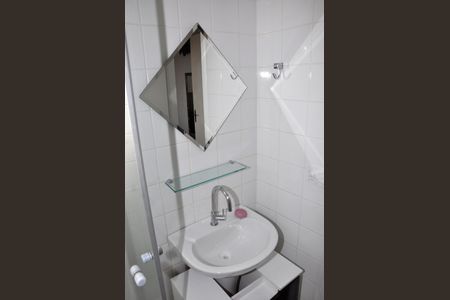 Apartamento para alugar com 48m², 2 quartos e 1 vagaDetalhe - Banheiro Social