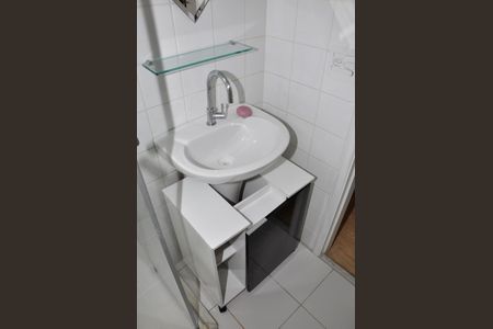 Detalhe - Banheiro Social de apartamento para alugar com 2 quartos, 48m² em Nossa Senhora do O, São Paulo