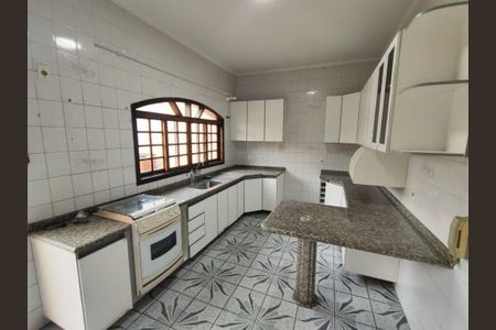 Casa à venda com 3 quartos, 125m² em Nova Petrópolis, São Bernardo do Campo