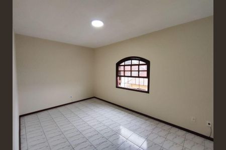 Casa à venda com 125m², 3 quartos e 2 vagas