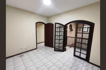 Casa à venda com 125m², 3 quartos e 2 vagas