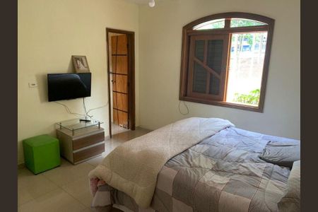 Casa à venda com 4 quartos, 200m² em Jardim Maria Adelaide, São Bernardo do Campo