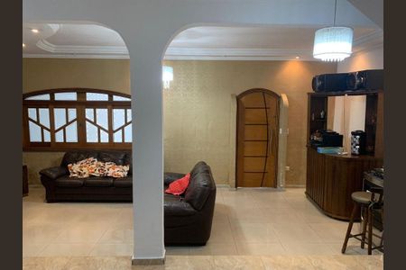 Casa à venda com 200m², 4 quartos e 3 vagas