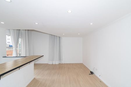 Apartamento à venda com 65m², 1 quarto e 1 vaga Apartamento à venda com 65m², 1 quarto e 1 vagaSala