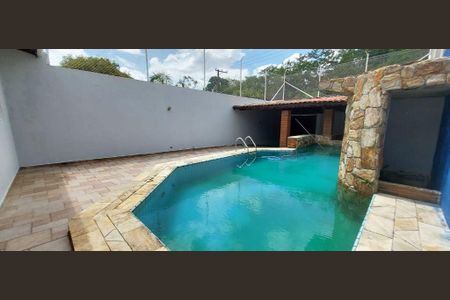 Casa à venda com 309m², 3 quartos e 8 vagas