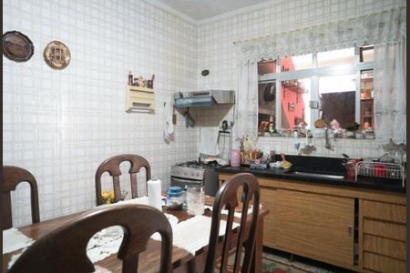 Casa à venda com 200m², 3 quartos e 4 vagas