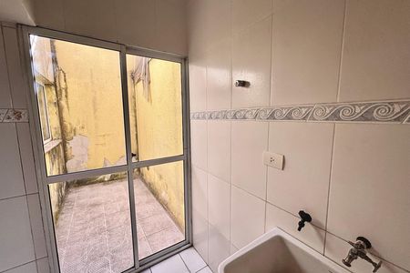 Área de Serviço de casa para alugar com 2 quartos, 80m² em Chácara Califórnia, São Paulo