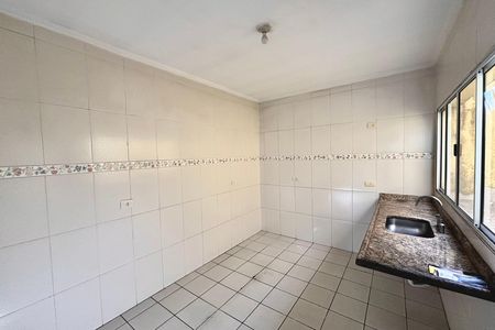 Cozinha de casa para alugar com 2 quartos, 80m² em Chácara Califórnia, São Paulo