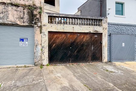 Fachada de casa à venda com 4 quartos, 250m² em Vila Monumento, São Paulo