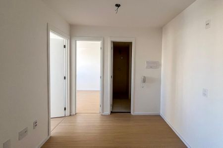 Sala/Cozinha de apartamento para alugar com 2 quartos, 29m² em Vila Santo Estefano, São Paulo