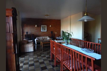 Casa à venda com 4 quartos, 1000m² em Vila Dayse, São Bernardo do Campo
