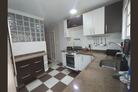 Casa à venda com 5 quartos, 125m² em Nova Petrópolis, São Bernardo do Campo