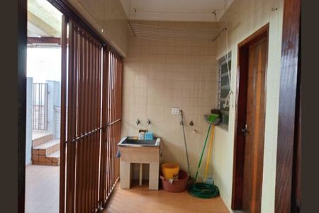Casa à venda com 220m², 4 quartos e sem vaga