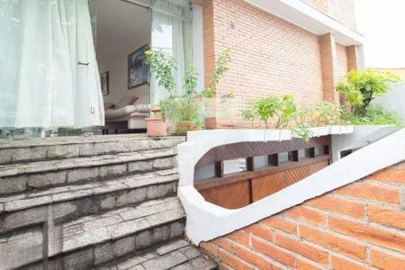 Casa à venda com 4 quartos, 280m² em Nova Petrópolis, São Bernardo do Campo