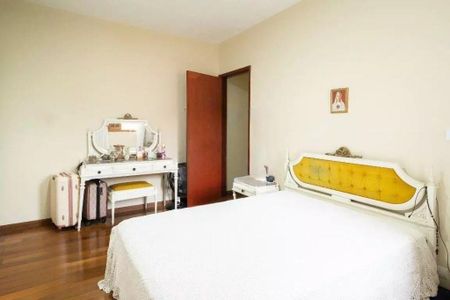 Casa à venda com 4 quartos, 280m² em Nova Petrópolis, São Bernardo do Campo