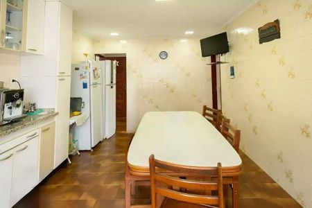Casa à venda com 4 quartos, 280m² em Nova Petrópolis, São Bernardo do Campo