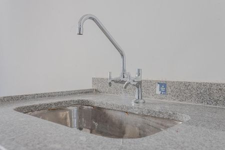 Cozinha de kitnet/studio à venda com 1 quarto, 24m² em Pinheiros, São Paulo